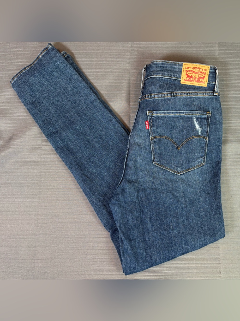 Levi’s 721 High Rise Skinny Jeans Women’s 31x30 Distressed Stretch Denim Blue